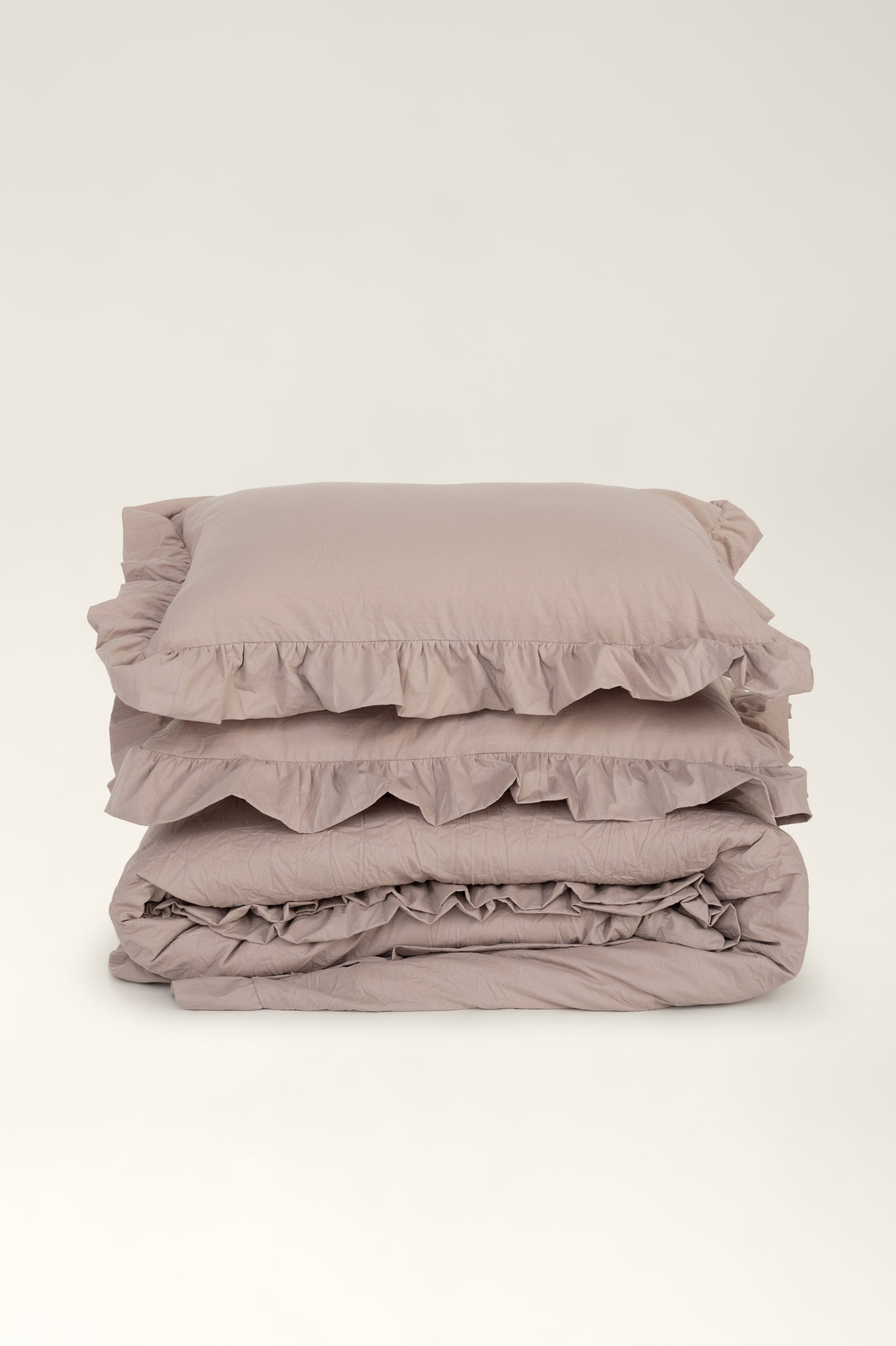 Washed cotton bedding with ruffles Sand