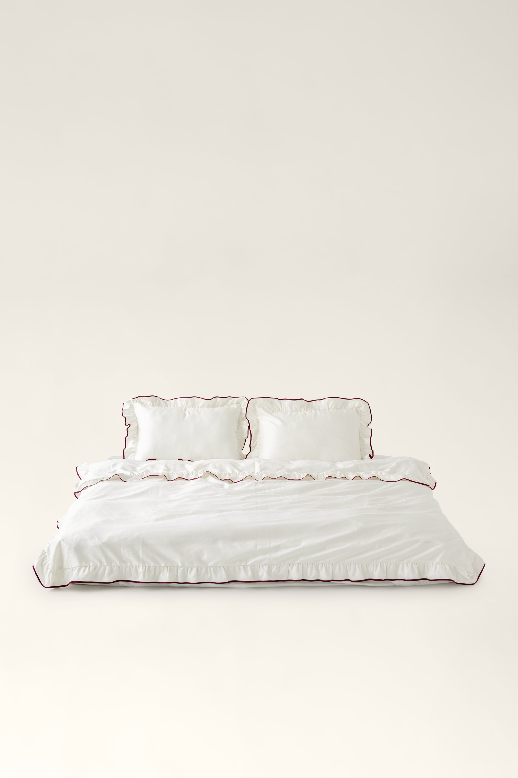 Beni ruffled satin pillowcases