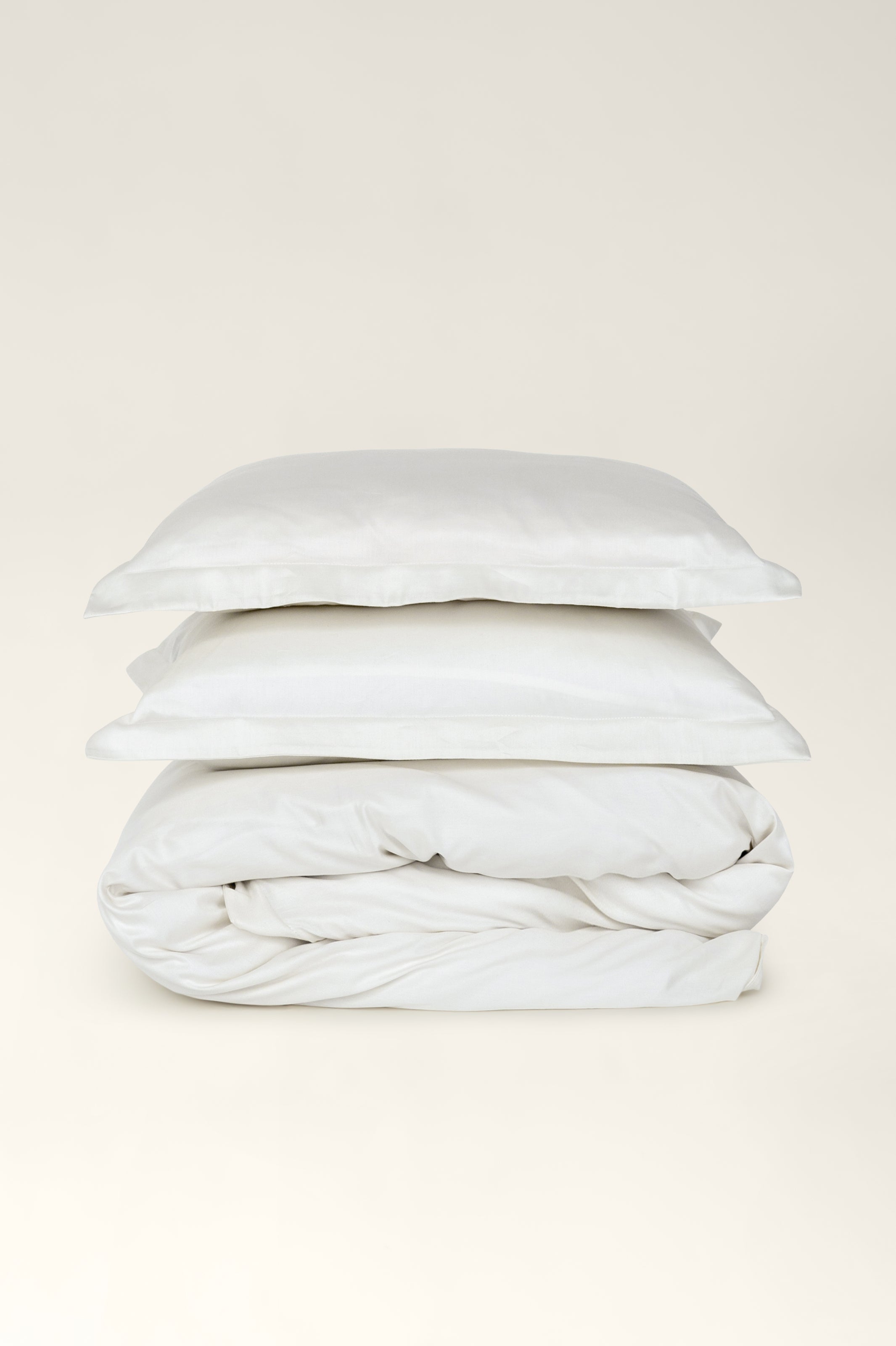 Satin bedding Ivory