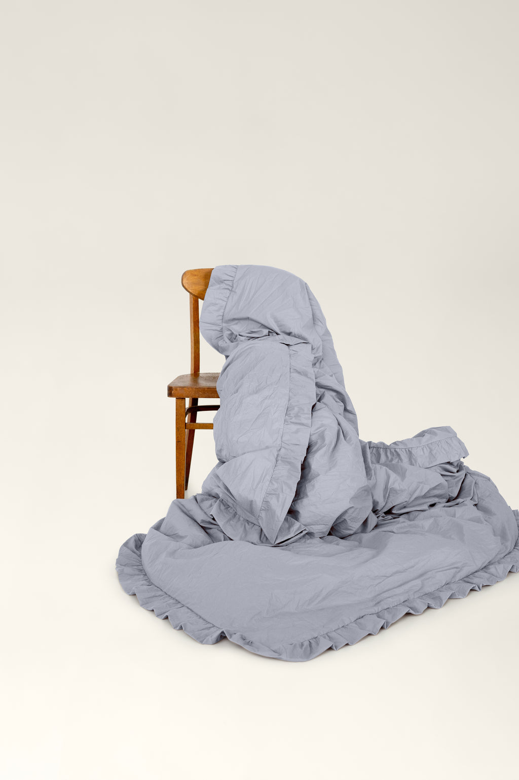 Washed cotton duvet cover with ruffles Ash