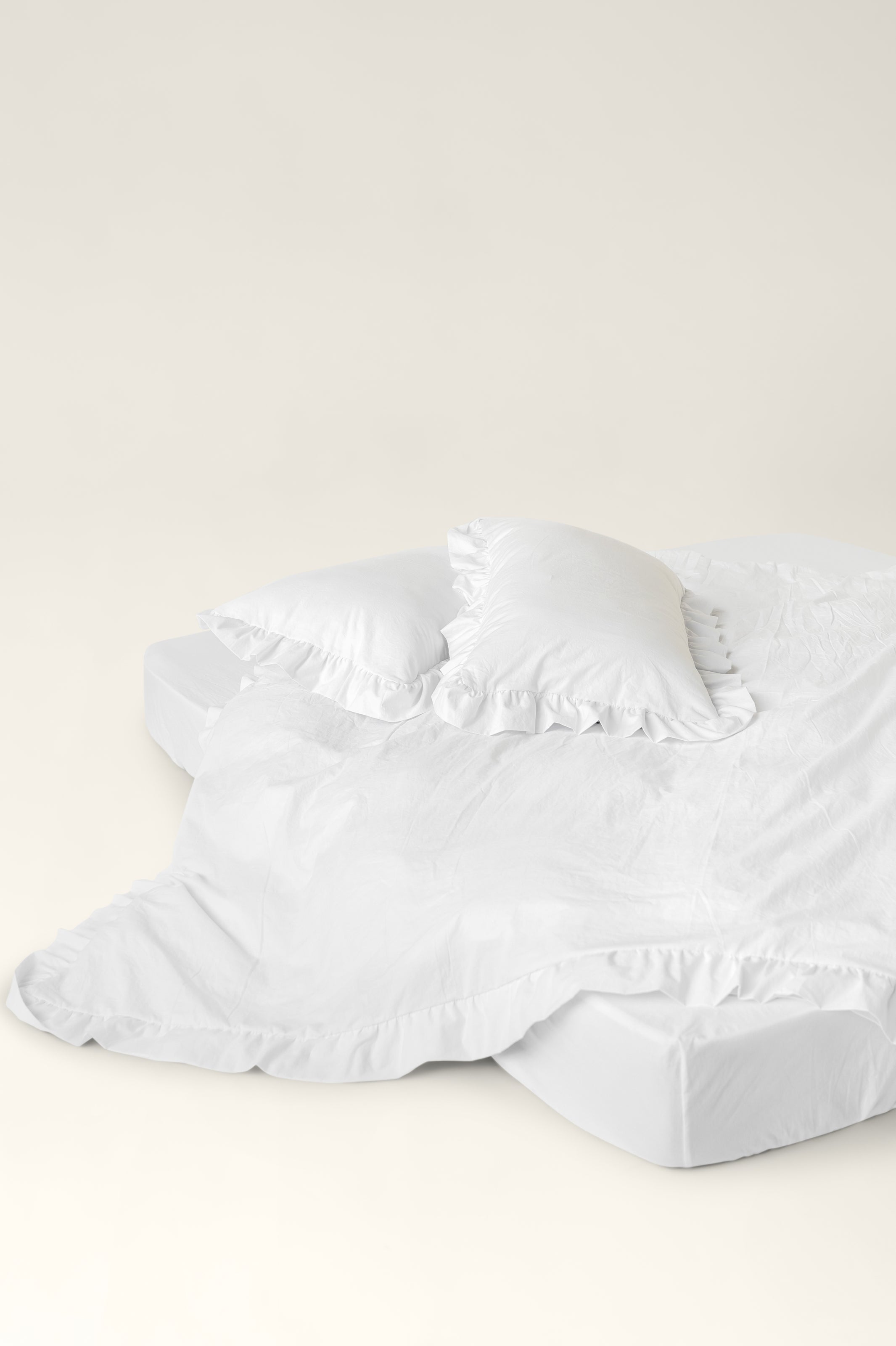 Washed cotton bedding with ruffles Cloud