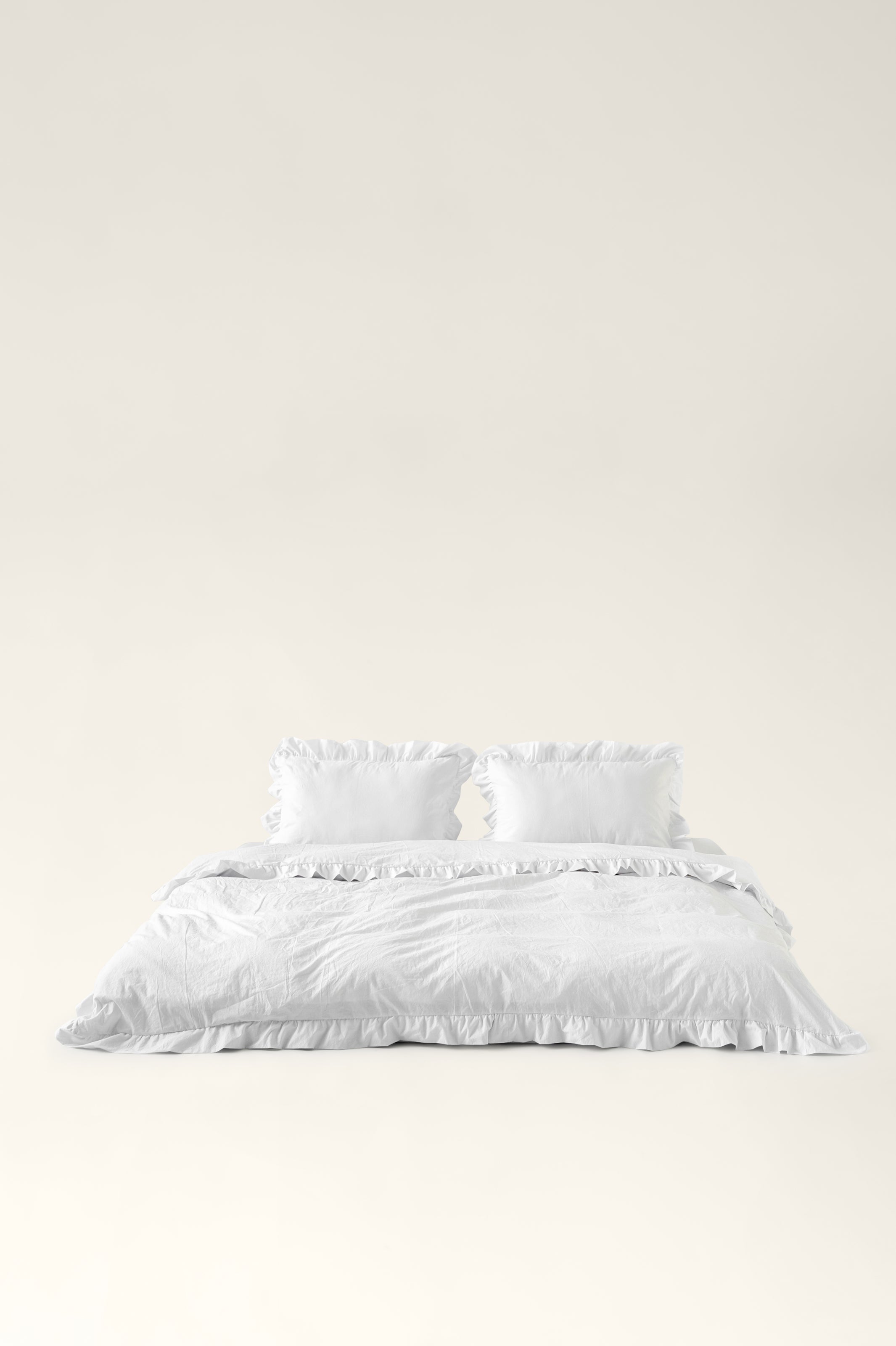 Washed cotton bedding with ruffles Cloud