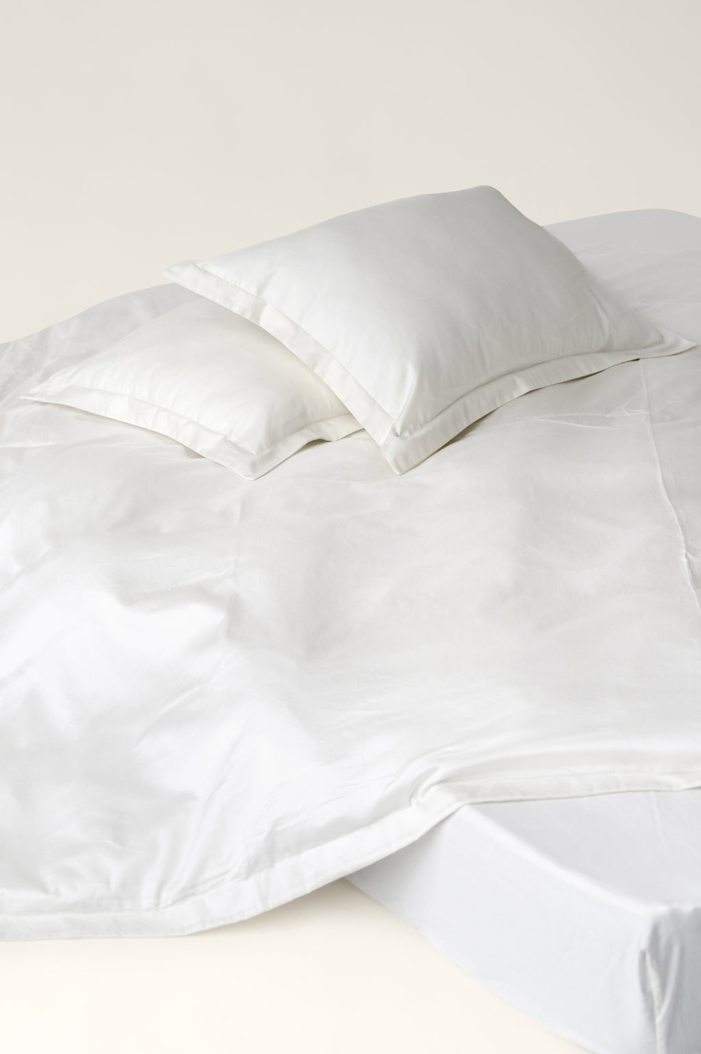 Satin bedding Ivory