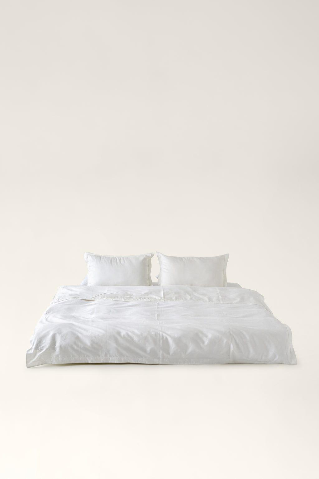 Satin bedding Ivory