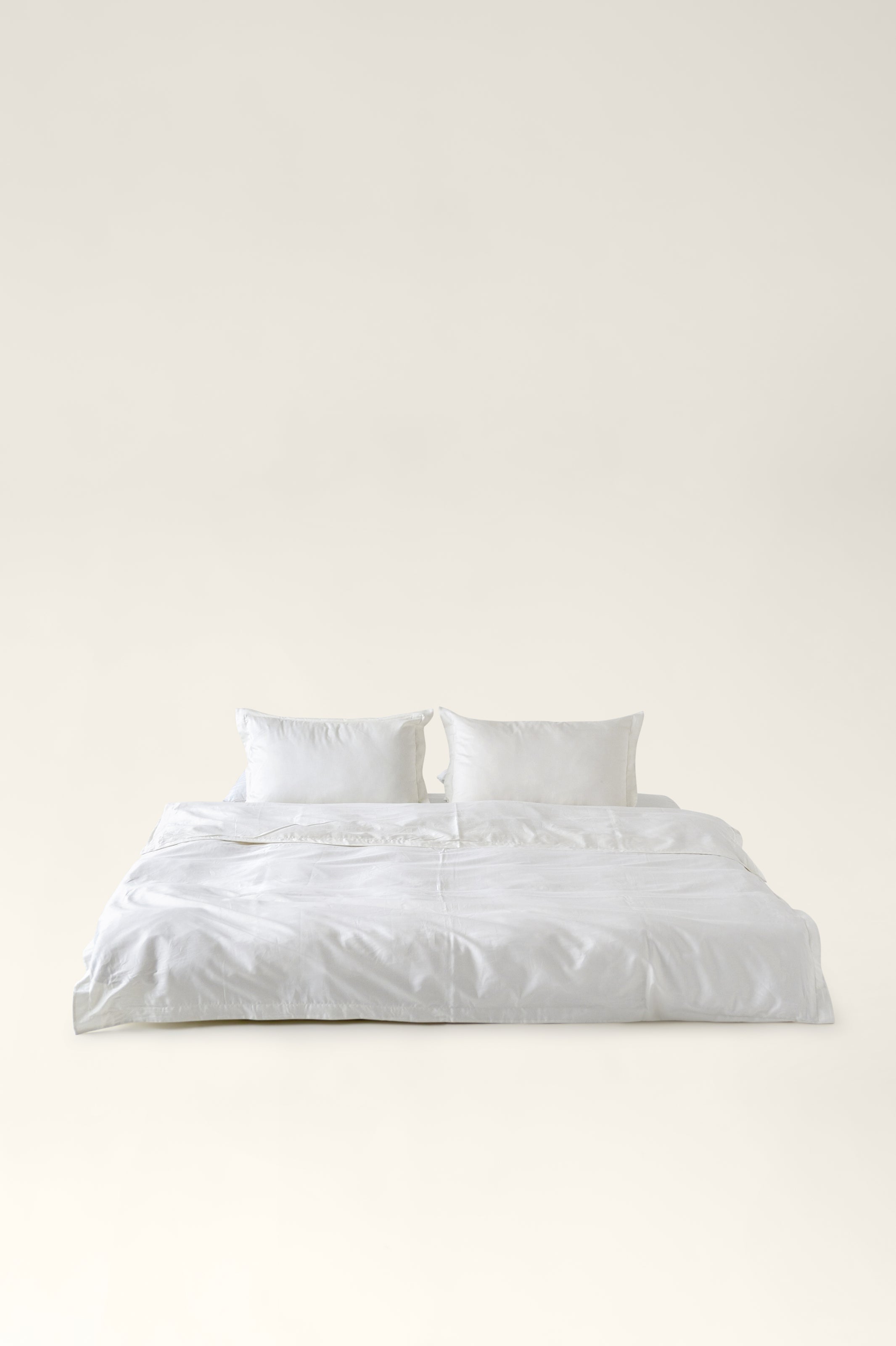 Satin bedding Ivory
