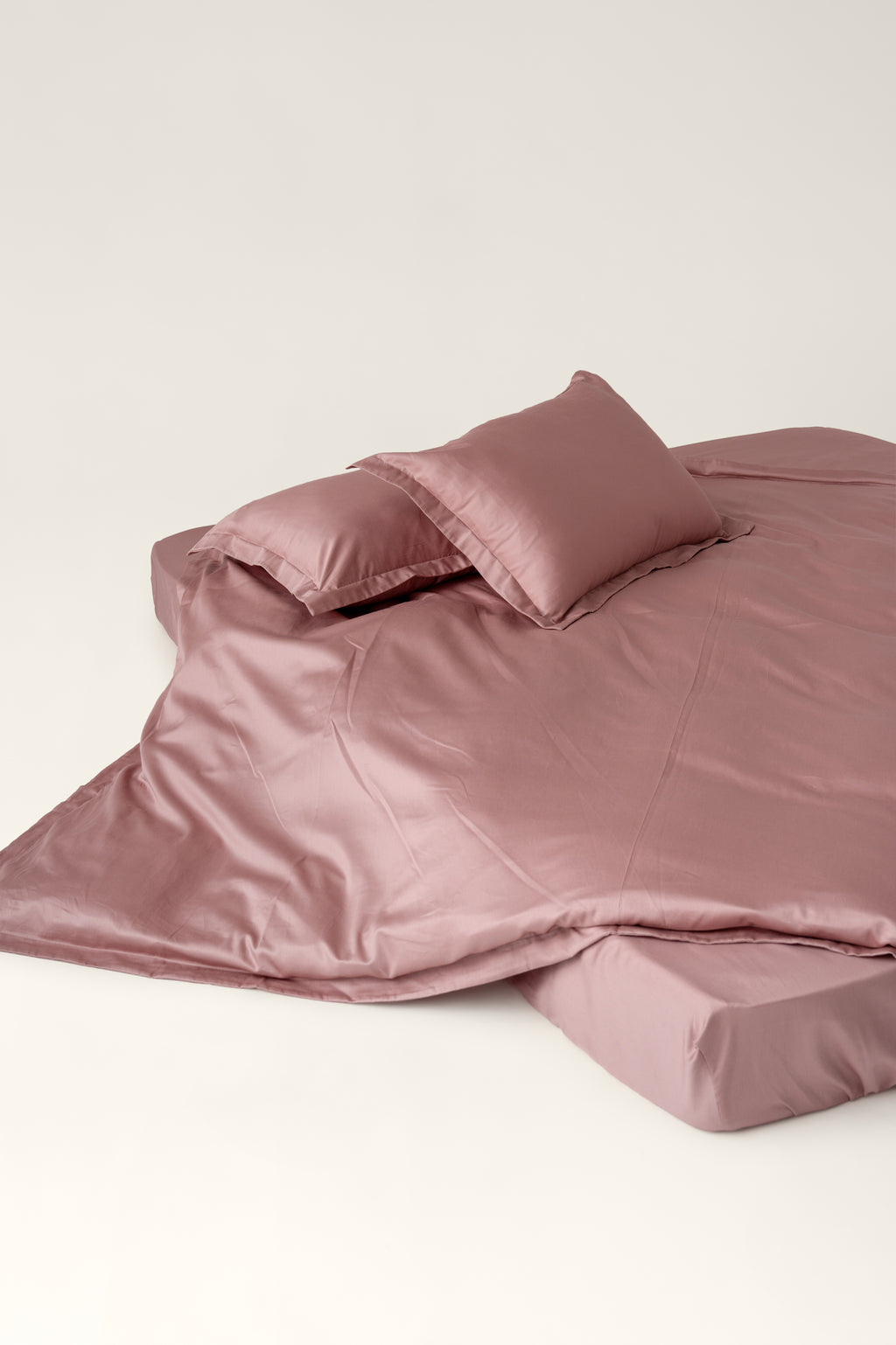 Satin duvet cover Blush petal