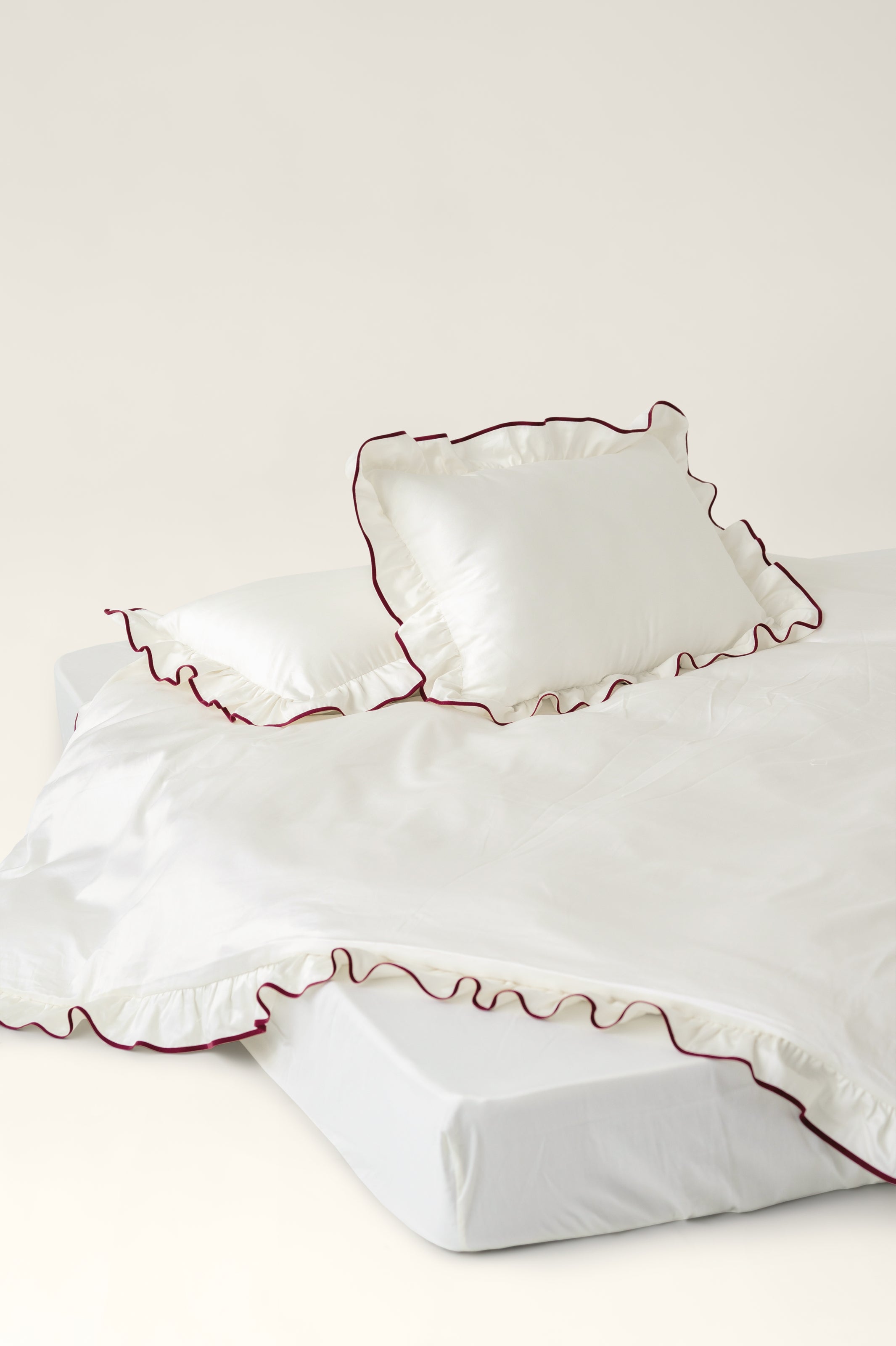 Beni ruffled satin pillowcases