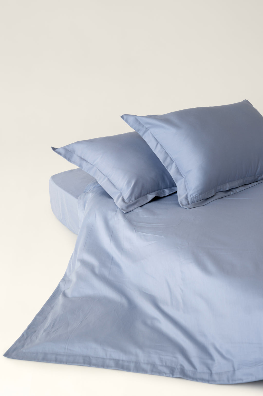 Satin bedding Mist