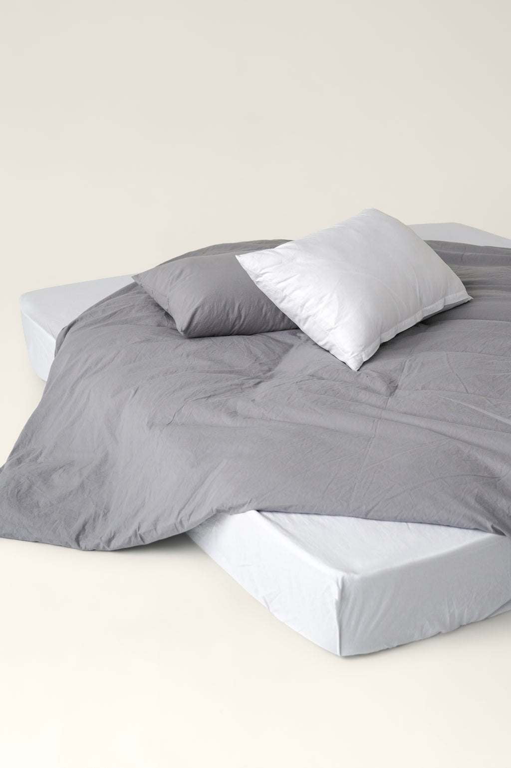 Washed cotton bedding Ash & Cloud