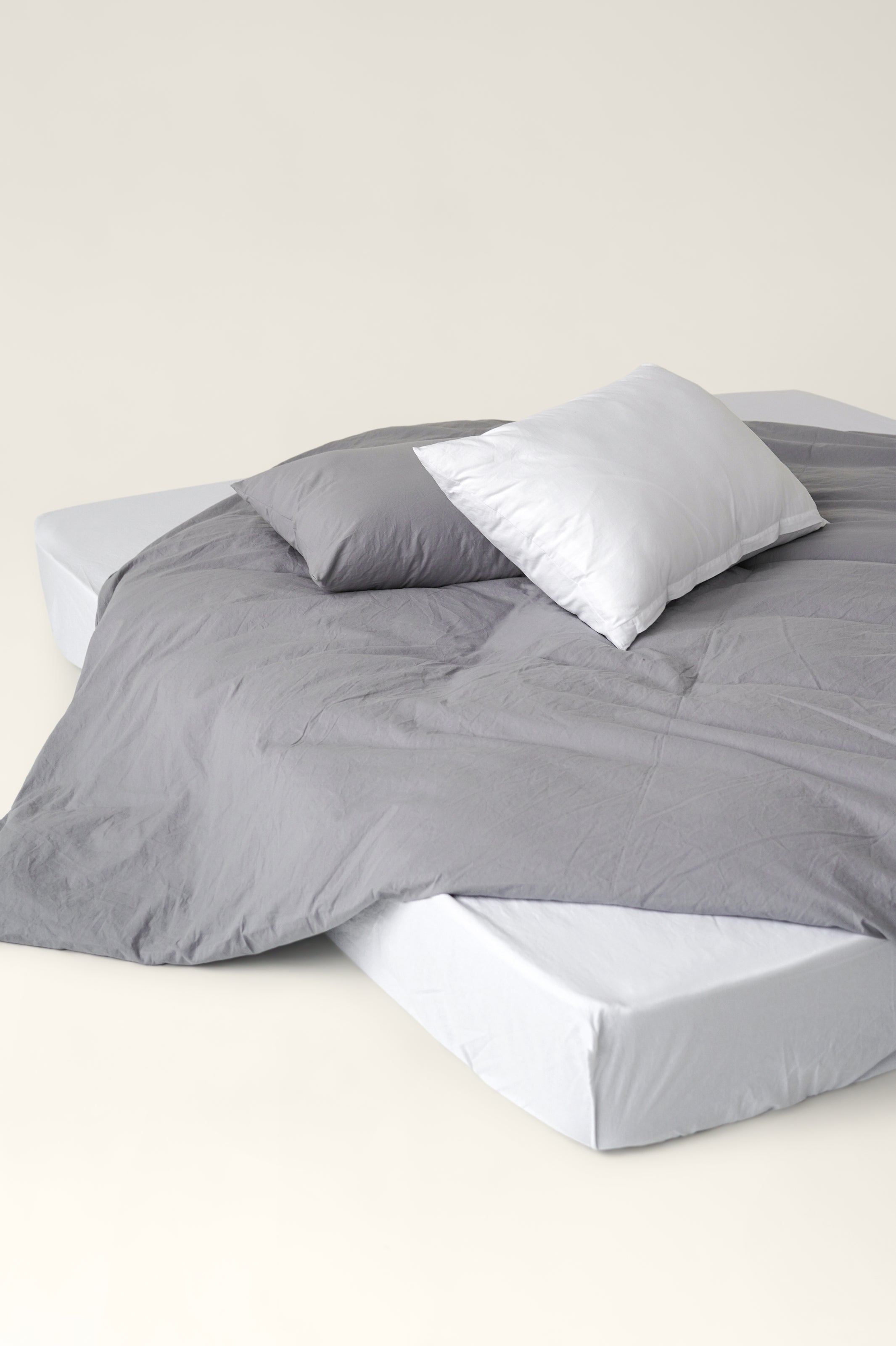 Washed cotton bedding Ash & Cloud