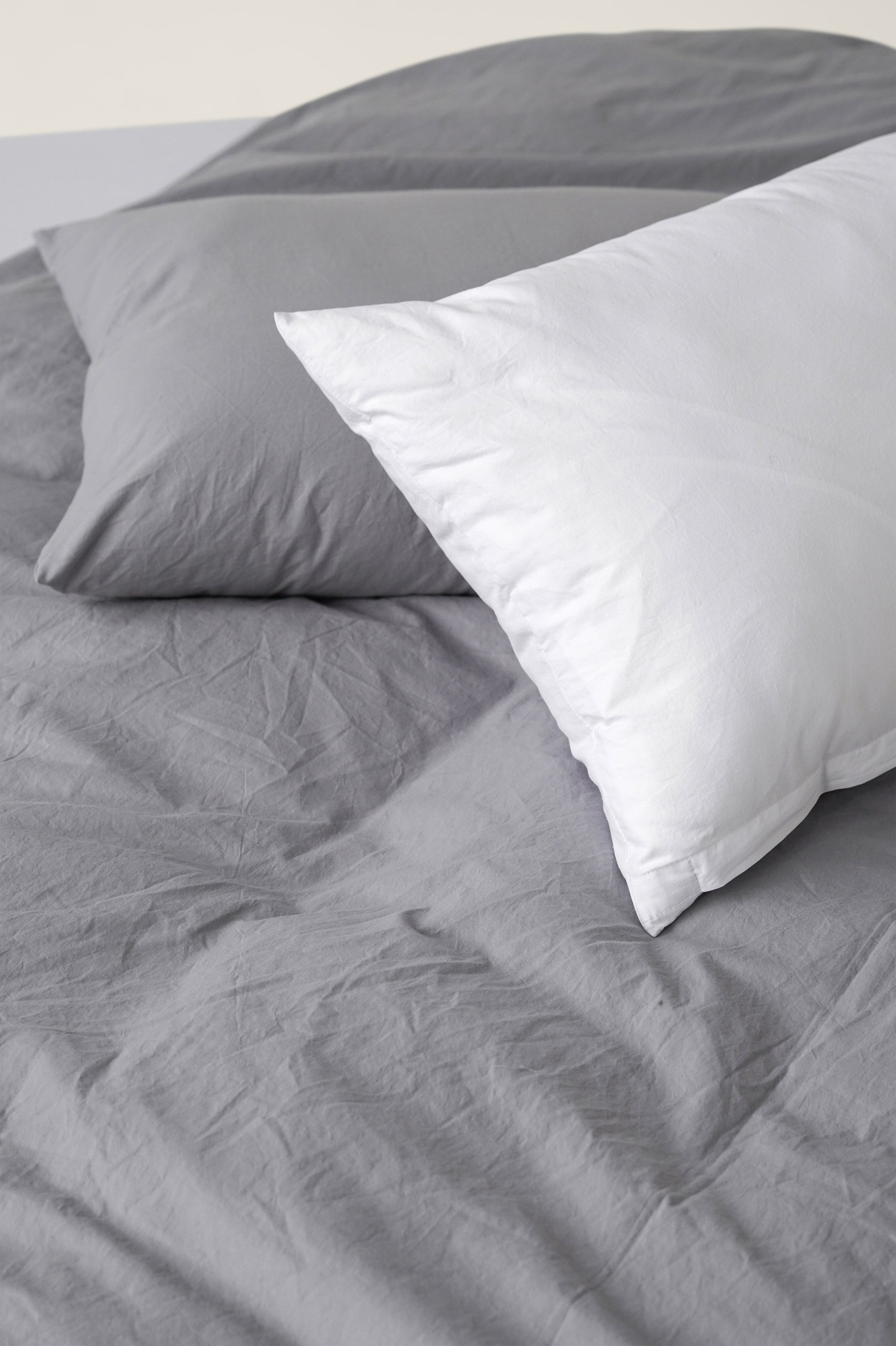Washed cotton bedding Ash & Cloud