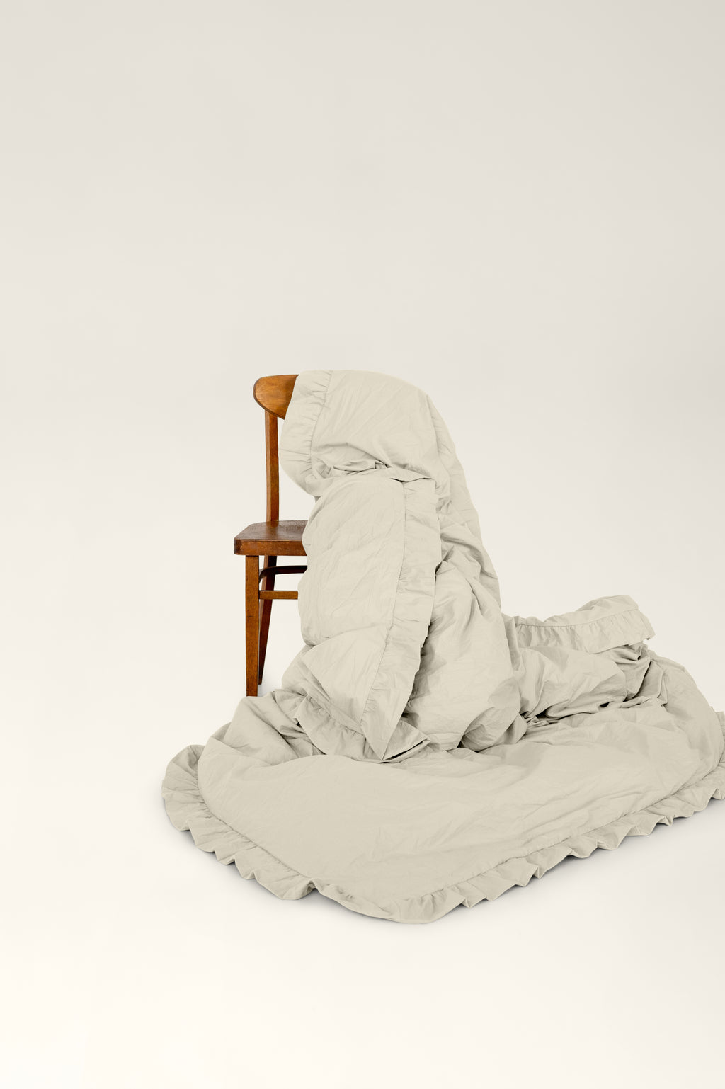 Washed cotton bedding with ruffles Brie
